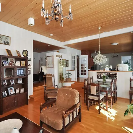 Daire Lakefront House With Sauna, *